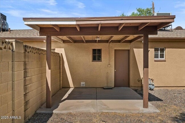 Building Photo - 6713 N 63rd Ave