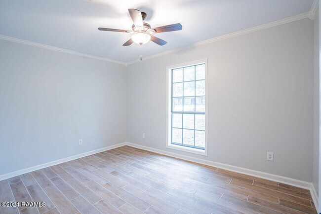 Building Photo - 213 Presbytere Pkwy