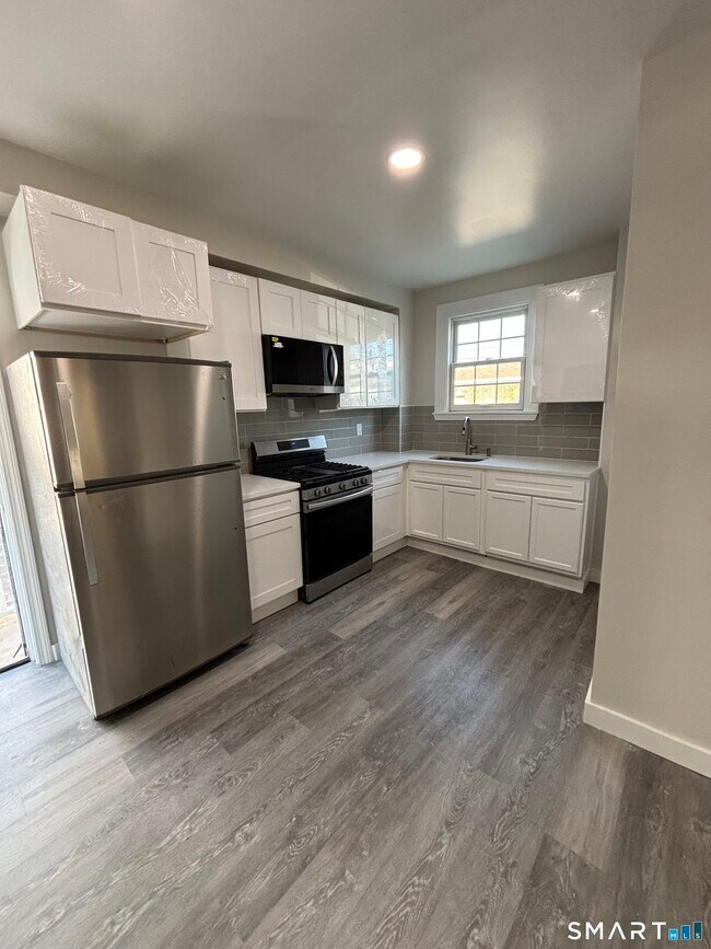 Building Photo - 509 Ogden St