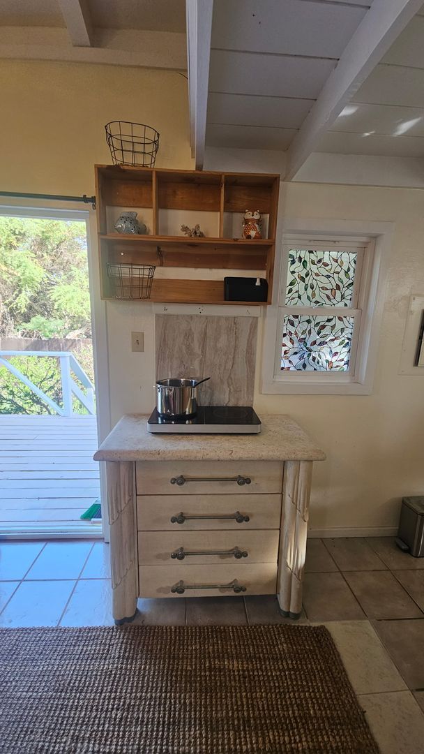 Building Photo - Oceanviews Private 1 bed / 1 bath sep. cottage. "INCL ALL utilities + WIFI internet". Furnished.