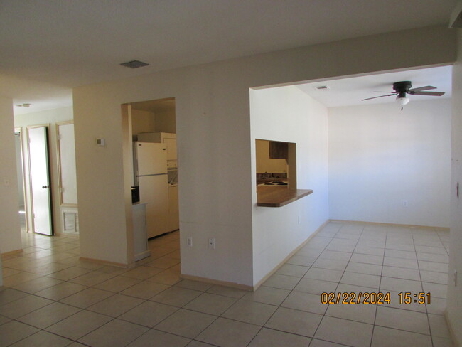 Building Photo - 4125 Pinewood Dr NE