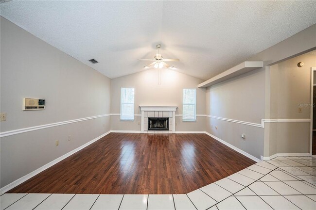 Building Photo - 2326 Deerbrook Dr