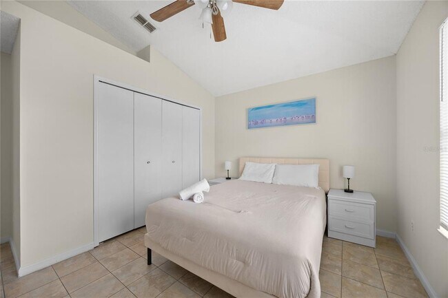 Building Photo - 2116 Cypress Bay Blvd