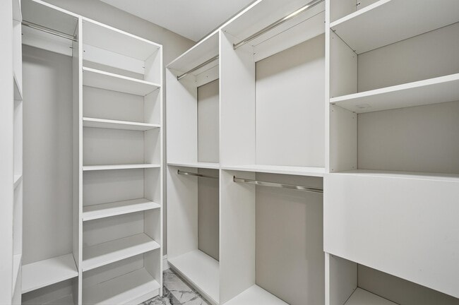 Building Photo - 3550 Galt Ocean Dr