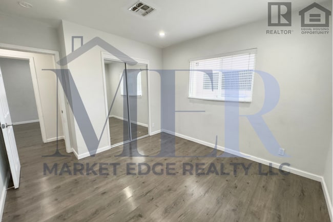 Building Photo - 4Bed/2Bath House at Alma School Rd/Ray Rd! Ready for Immediate Move-In! -- FENCED-IN YARD! NO HOA!