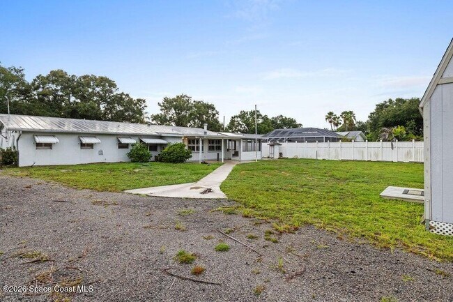 Building Photo - 3324 Sunrise Blvd
