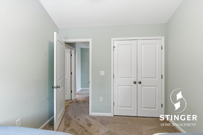 Building Photo - 9 Camp Saxton Way