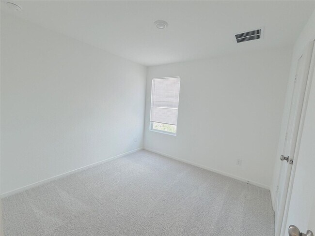 Building Photo - 449 Jones Bch Ln