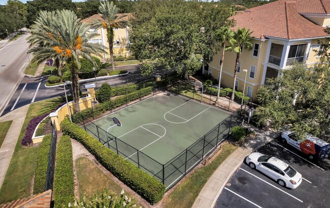 Building Photo - Renovated 2/2 Condo located in Visconti! - New Carpet