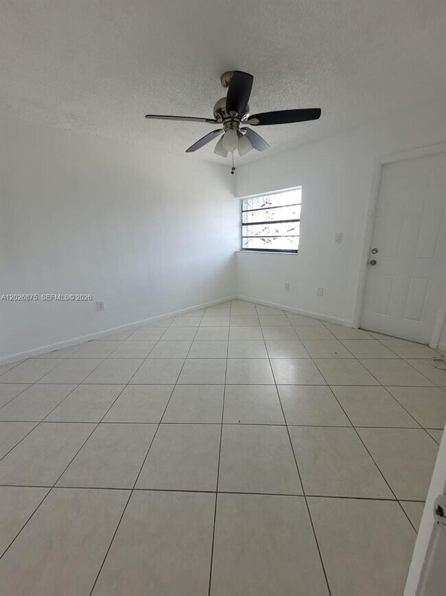 Building Photo - 2438 SW 109th Ct
