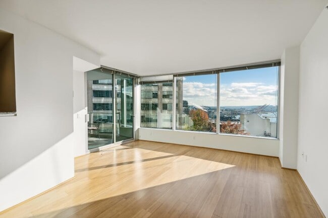 Building Photo - One Pacific Tower - 1 bedroom + den