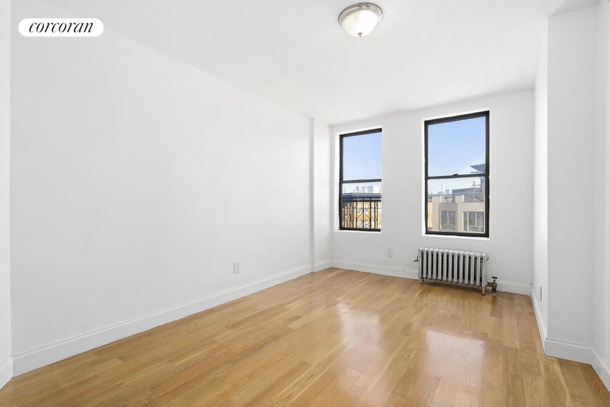 Primary Photo - 180 Borinquen Pl
