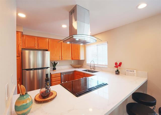 Building Photo - 4829 Bella Pacific Row