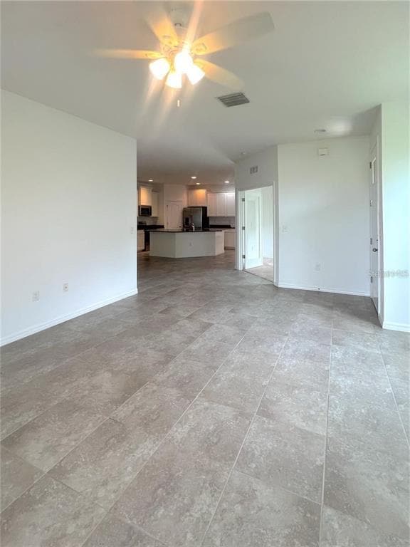Building Photo - 32995 Windelstraw Dr