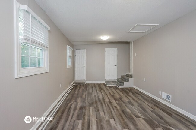 Building Photo - 1712 Star Rest Dr