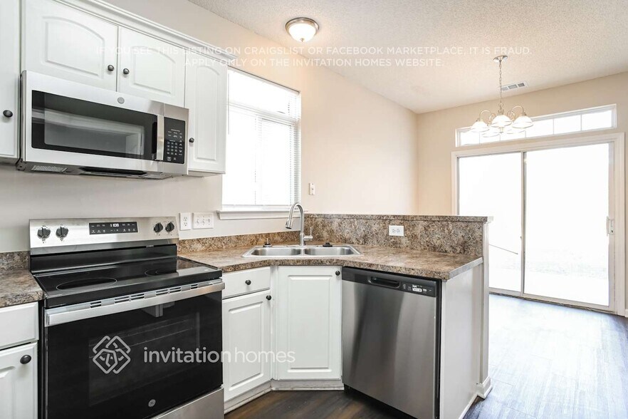 Building Photo - 2003 Salmon River Dr