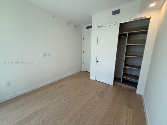 Building Photo - 2200 Brickell Ave