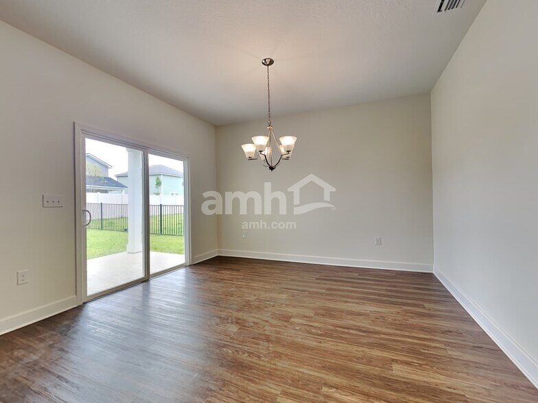 Building Photo - 5786 Hampton Creek Rd