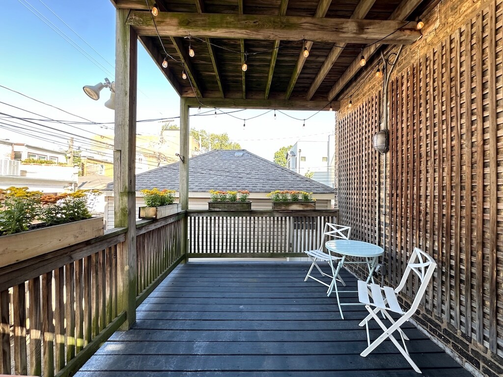 Building Photo - 3616 N Bosworth Ave