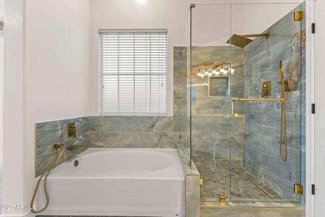 Building Photo - 3940 E Minton St