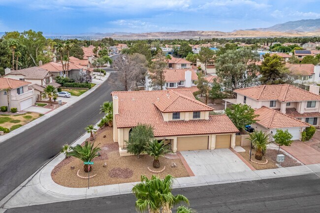 Building Photo - 9001 Feather River Ct