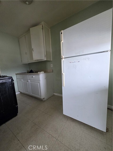 Building Photo - 600 W Buena Vista St