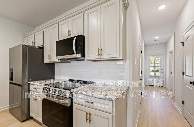 Building Photo - 101 Foster Grove Drive