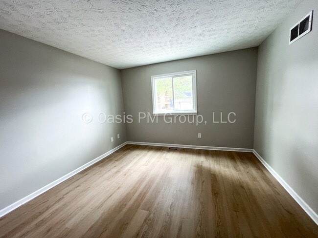 Building Photo - 3372 Willington Dr