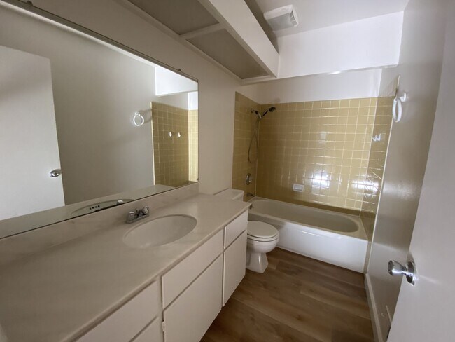 Building Photo - ALMADEN VALLEY - Spacious single story home with fenced yard, great location