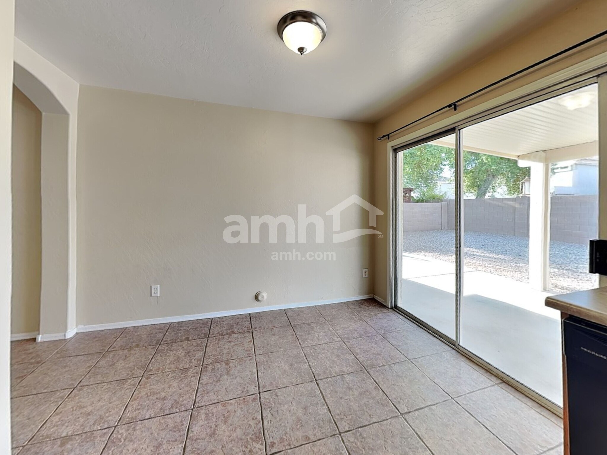 Building Photo - 10661 E Plata Ave