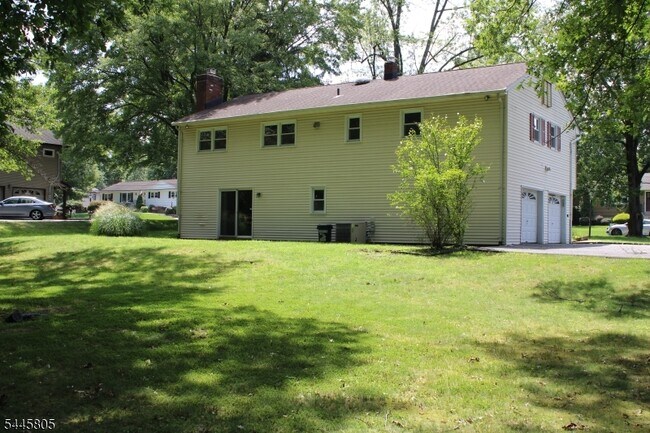 Building Photo - 36 Cortright Rd