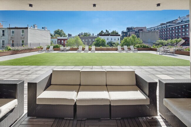 Building Photo - 163 Washington Ave