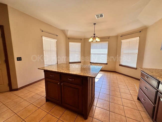 Building Photo - 13204 SW 2nd Terrace