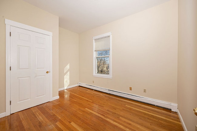 Primary Photo - 26 Angell St