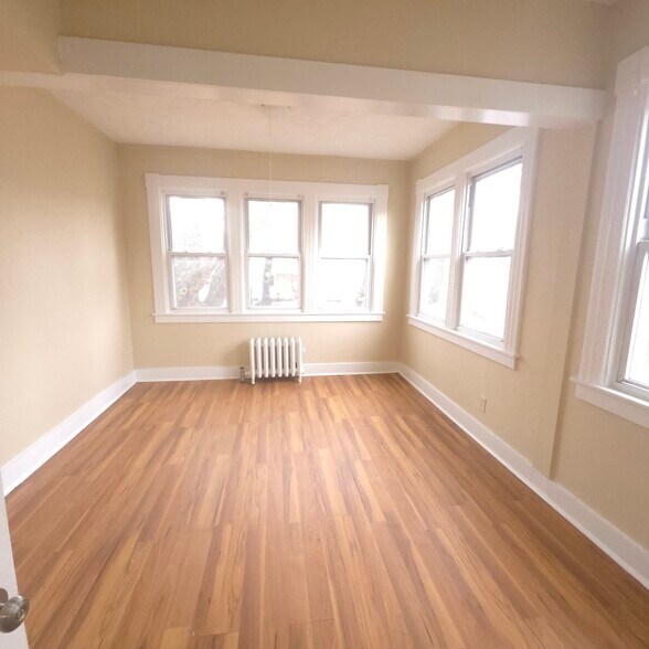 Building Photo - 121 Northampton Ave