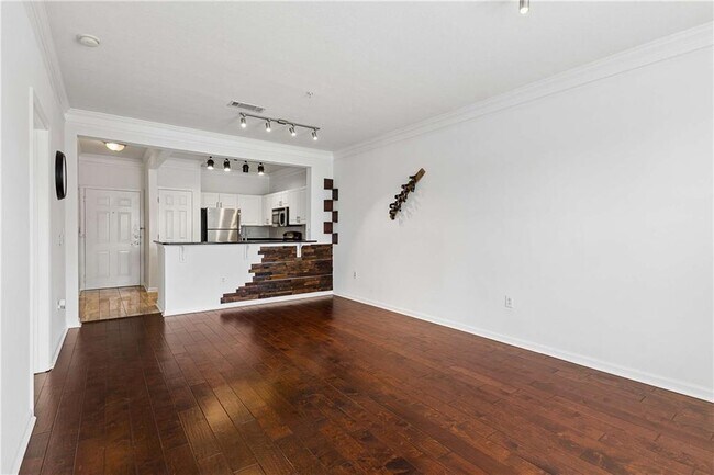 Building Photo - 1850 Cotillion Dr