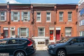 Building Photo - 153 E Allen St