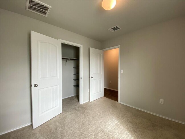 Building Photo - 5708 Shanjia Dr