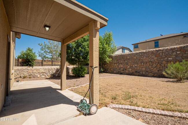 Building Photo - 7668 Mundy Creek Dr