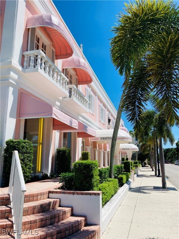 Building Photo - 1016 7th St S