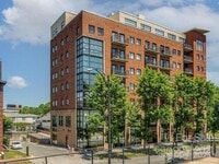 Building Photo - 715 N Church St