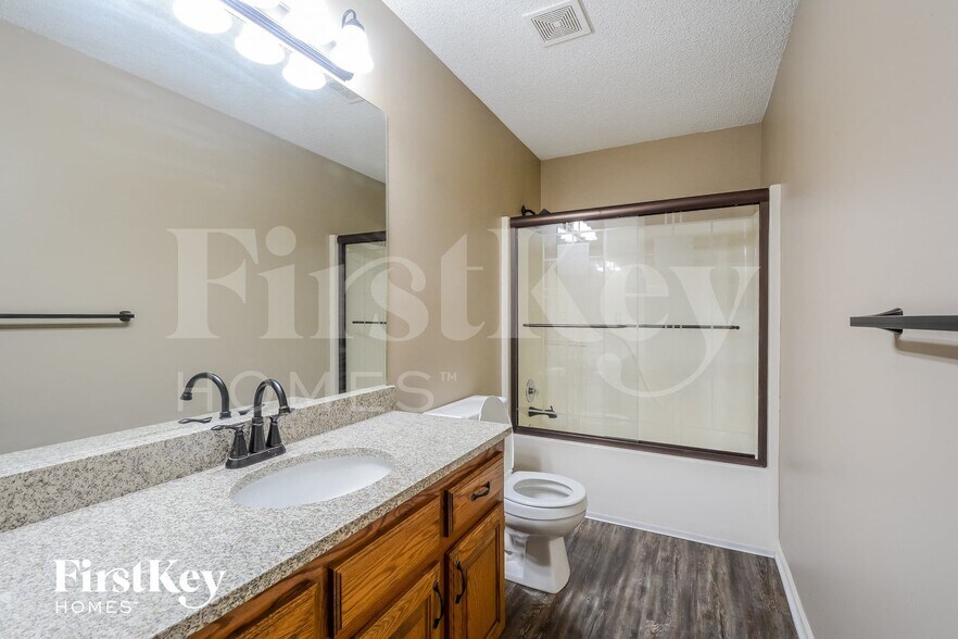 Building Photo - 1879 Quail Ridge Dr