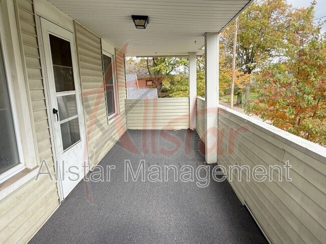 Building Photo - 3018 E 125th St