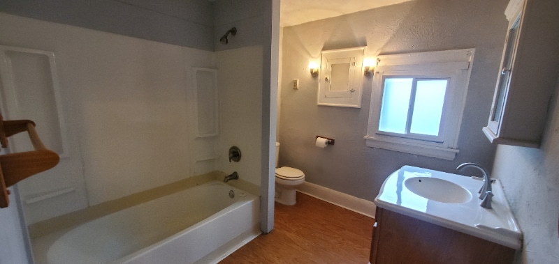 Building Photo - 710 Morgan Ave