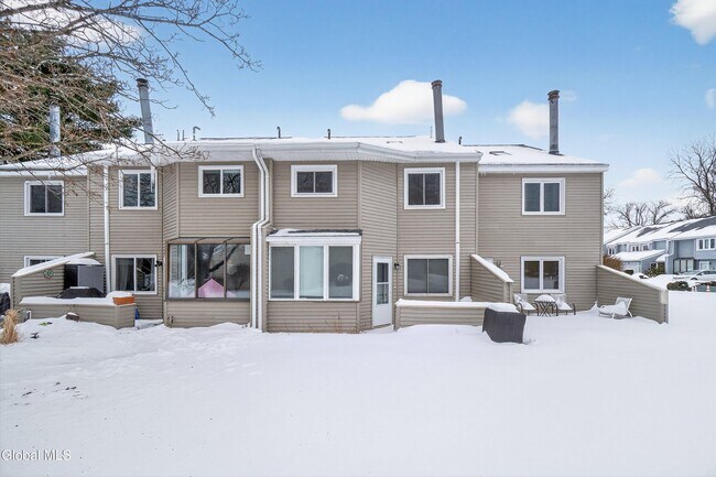 Building Photo - 17 Derby Dr