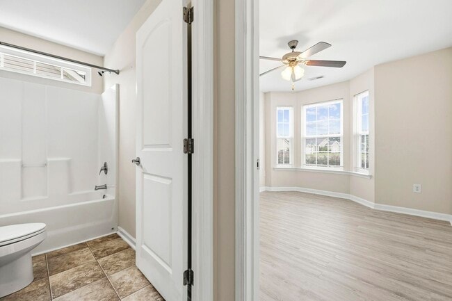 Building Photo - 2375 Morlynn Dr