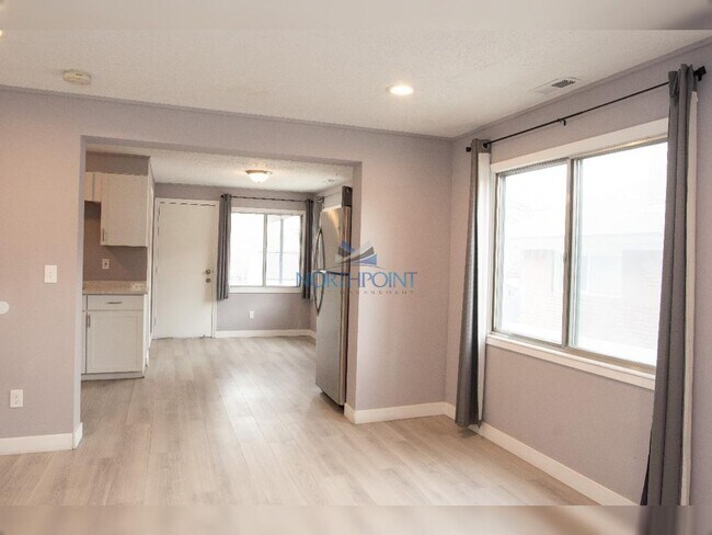 Building Photo - 2BR/1.5BA | Newly Renovated House Duplex | Private Backyard |  In International Peace Garden!