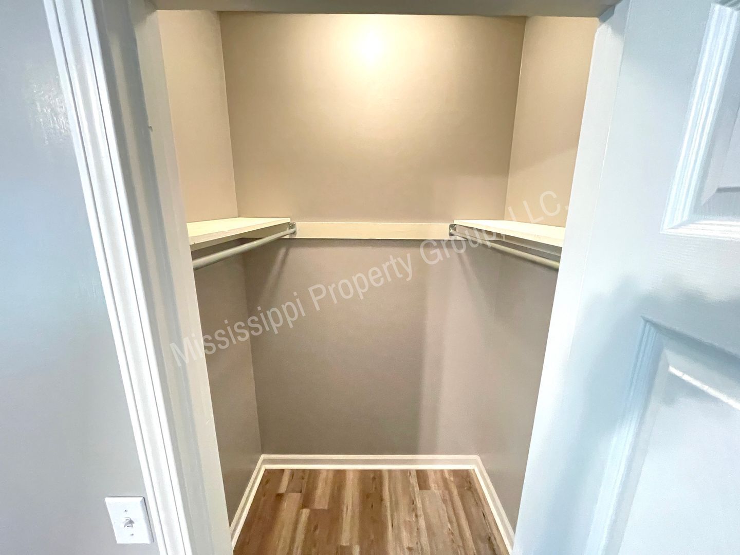 Building Photo - 213 Eagles Nest Ln