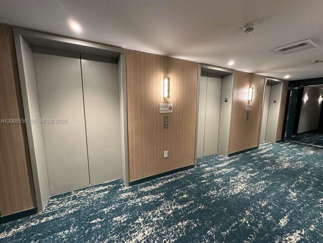 Building Photo - 77 SE 5th St