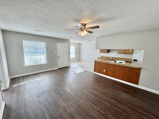 Building Photo - 6506 Wimble Rd